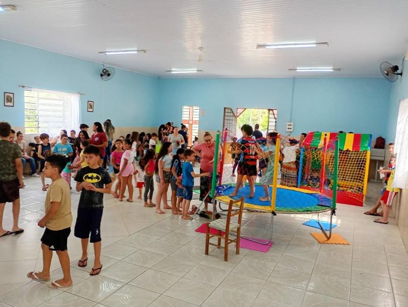 Chaves na Festa da Garotada