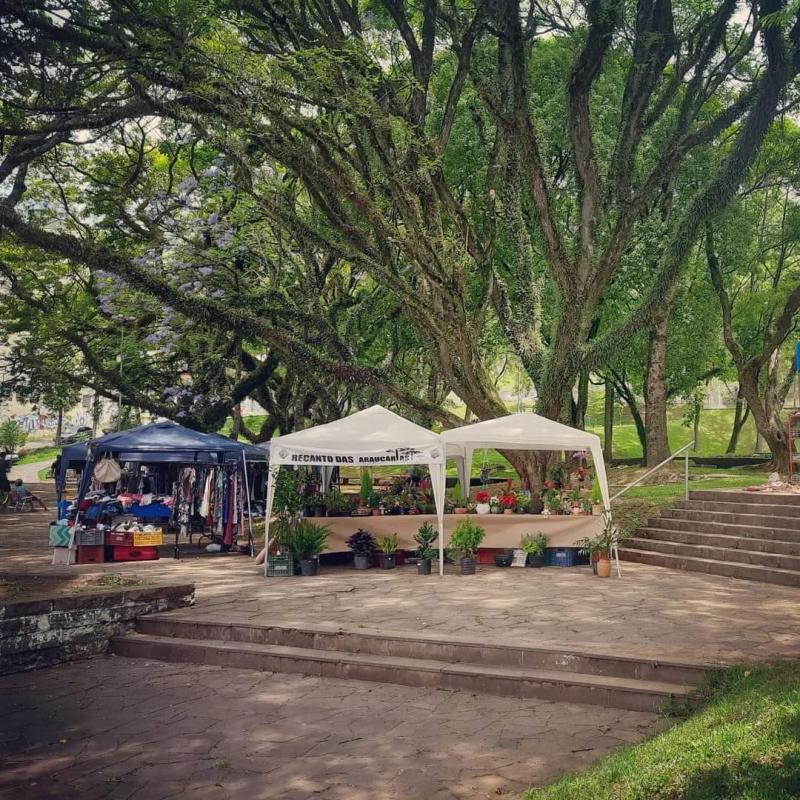 Sábado (10/12) foi Dia de Brique da Praça em Bento.