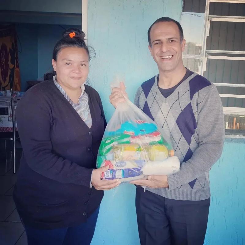 Famílias recebem Alimentos