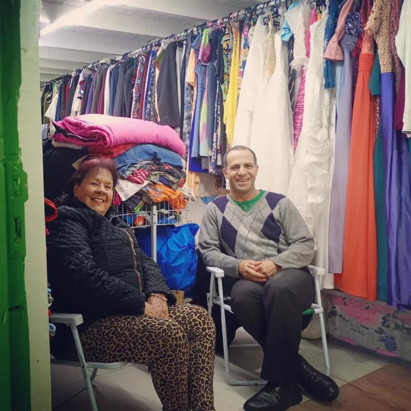 Expositora Marise visita a ONG