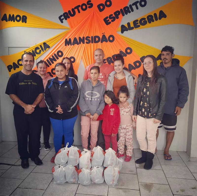 Feijões são doados para as Famílias