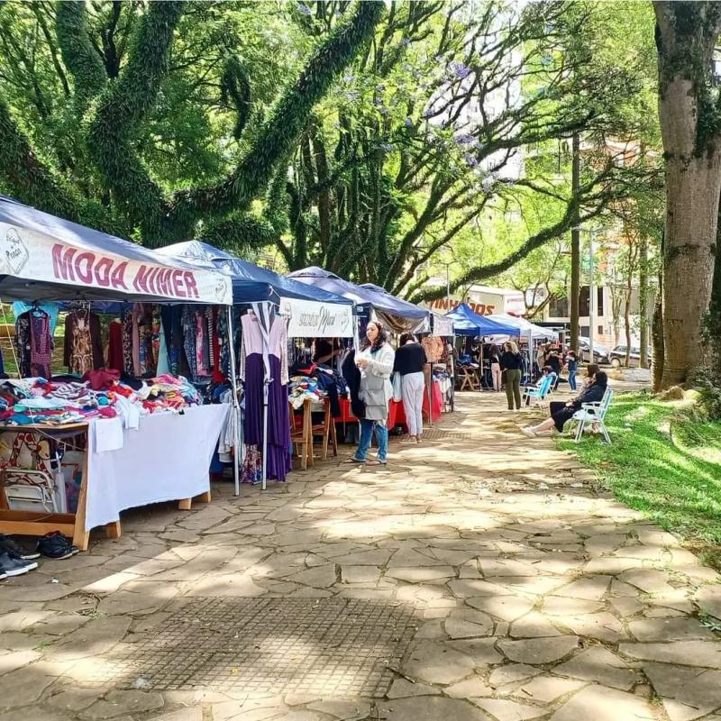 Sábado de Brique da Praça em Bento