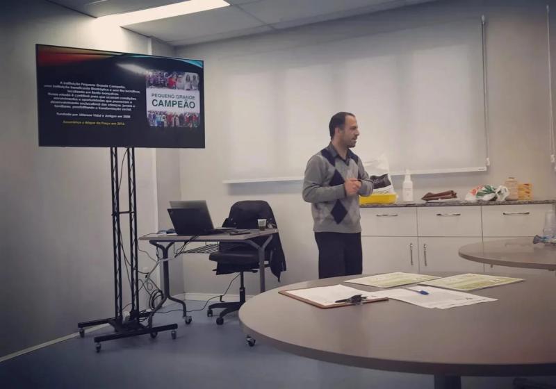 Reunião e Curso Preparatório do Brique da Praça